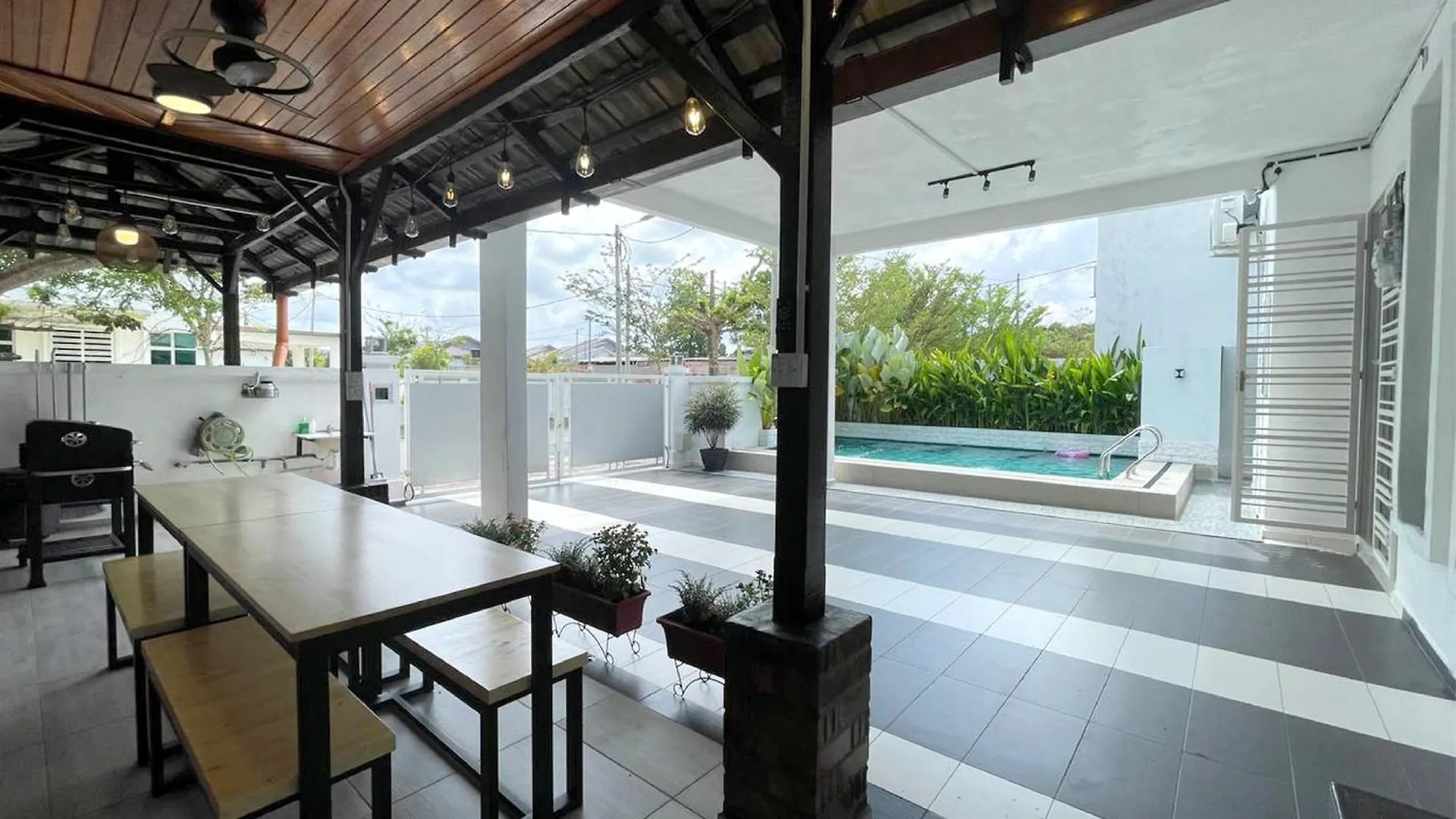 Anjung Kaseh Villa Bukit Katil 4Bedroom With Swimming Pool Malacca 0*,  Ma­lay­sia