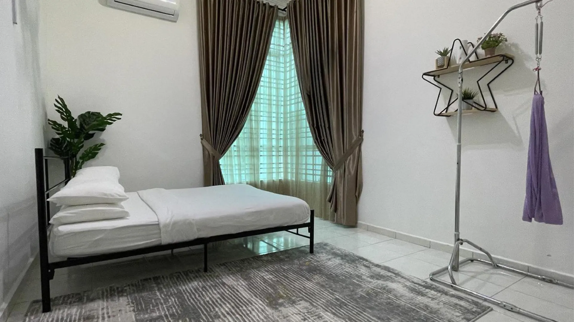Anjung Kaseh Villa Bukit Katil 4Bedroom With Swimming Pool Malacca