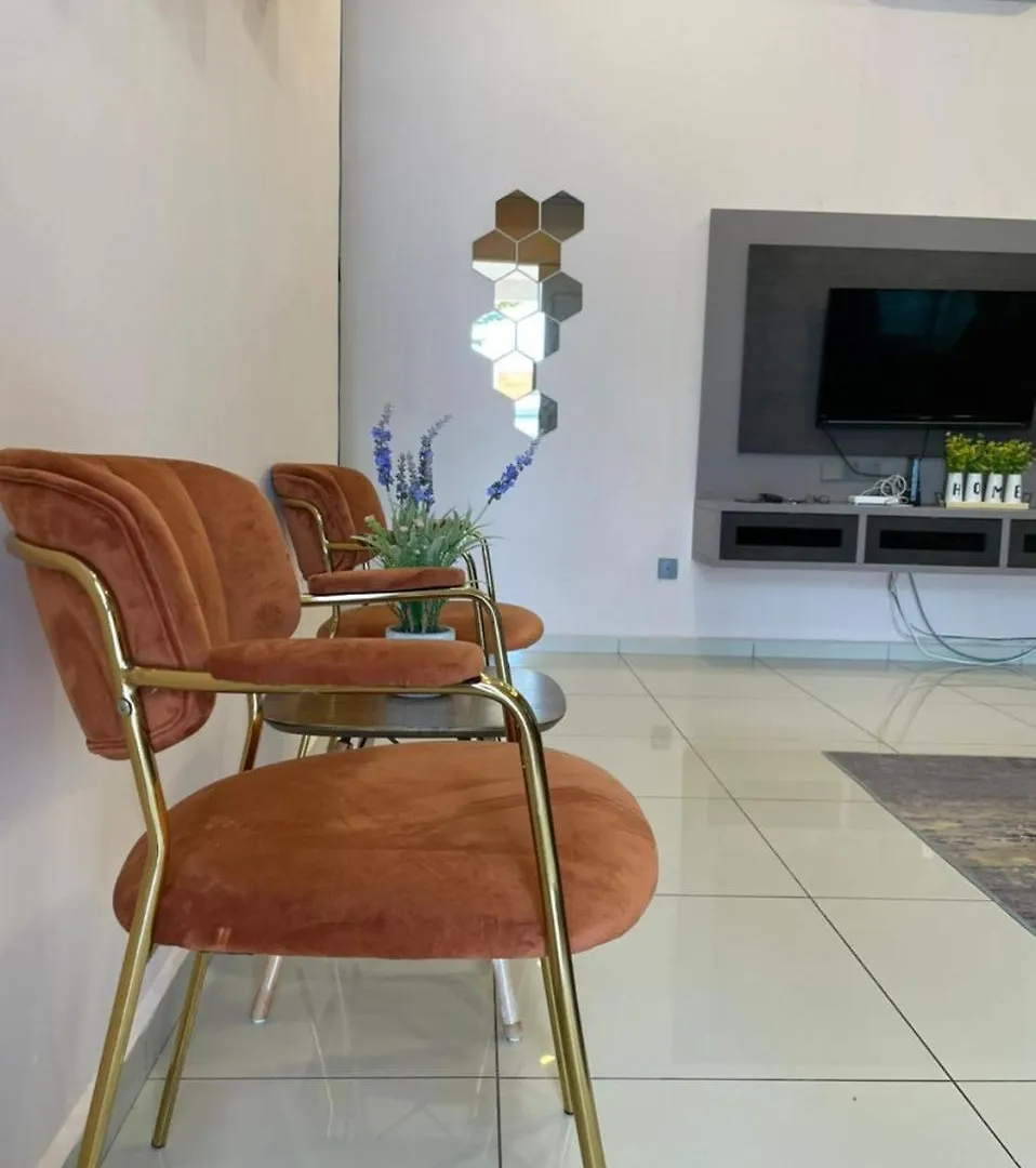 Anjung Kaseh Villa Bukit Katil 4Bedroom With Swimming Pool ملقا 0*,  ماليزيا