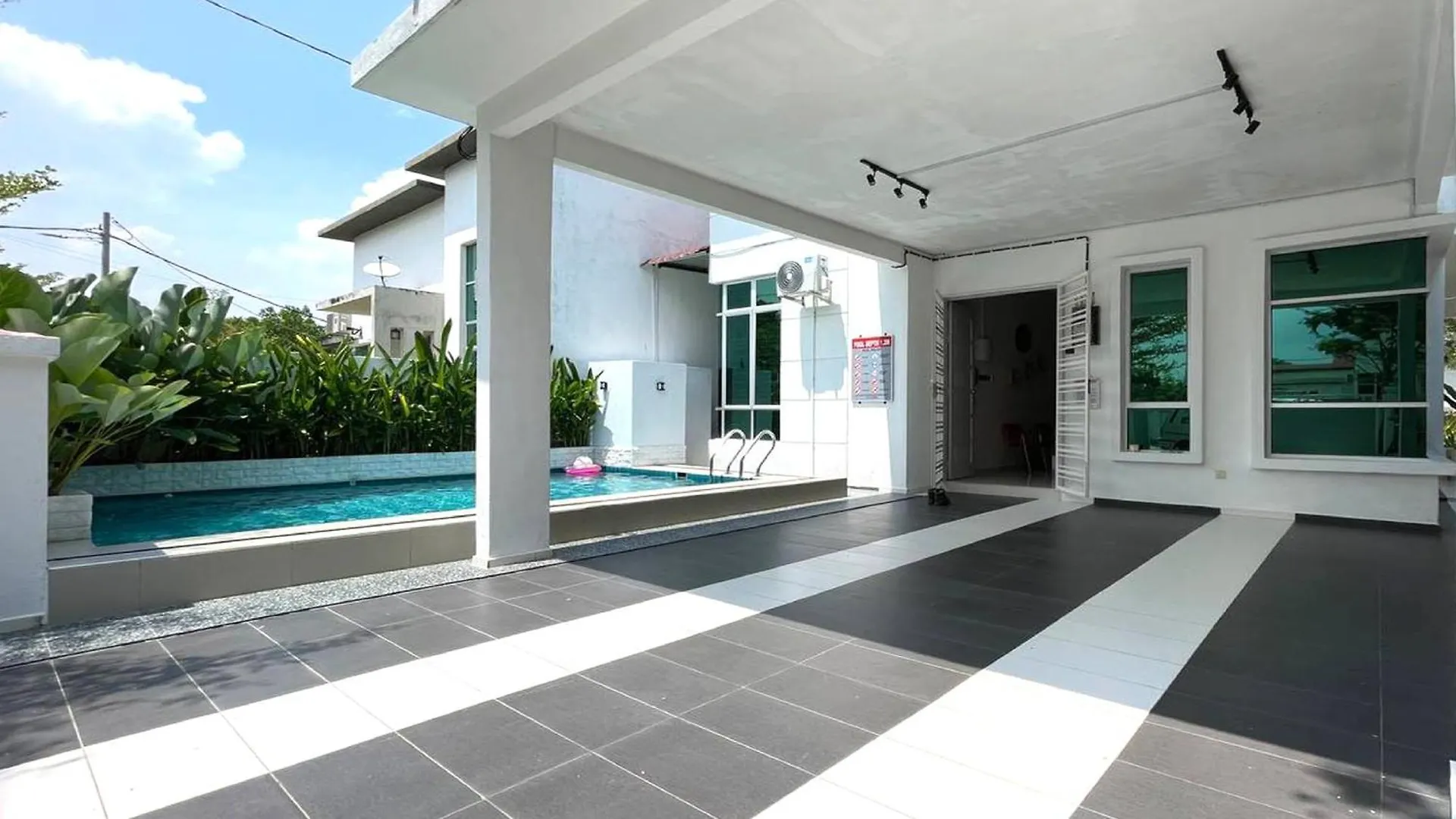 Anjung Kaseh Villa Bukit Katil 4Bedroom With Swimming Pool ملقا